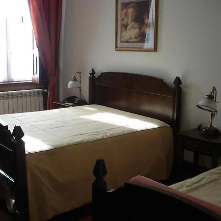 Falcao De Mendonca 게스트하우스 4*